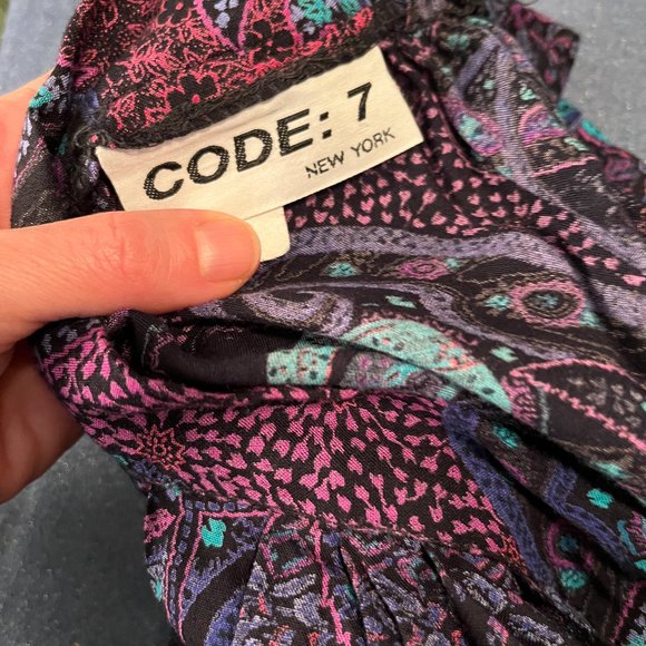 Purple, Black, and Green Paisley Vintage Skirt with Pockets - Size 2 - Rayon - Picture 2 of 6